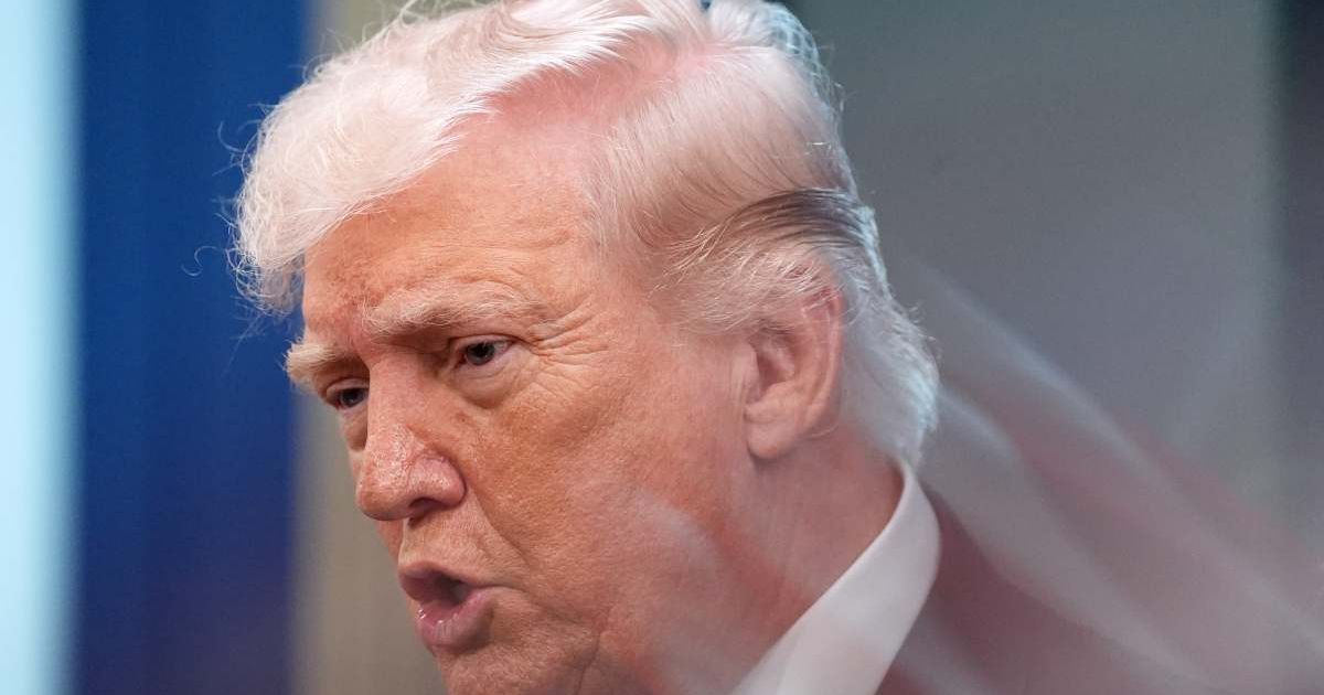 Trump claims media would still portray a US loss even if Iran surrendered, intensifies attacks on legacy outlets (AP Photo/Alex Brandon)