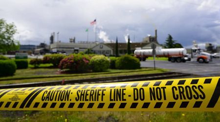 Several killed, workers suffer chemical burns after massive Washington chemical plant explosion