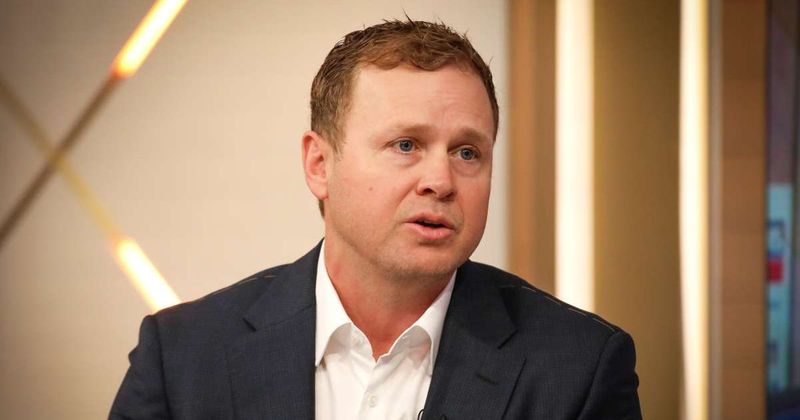 'Everyone's sick': Pratt makes cross-party pitch as LA mayoral campaign draws Trump's attention