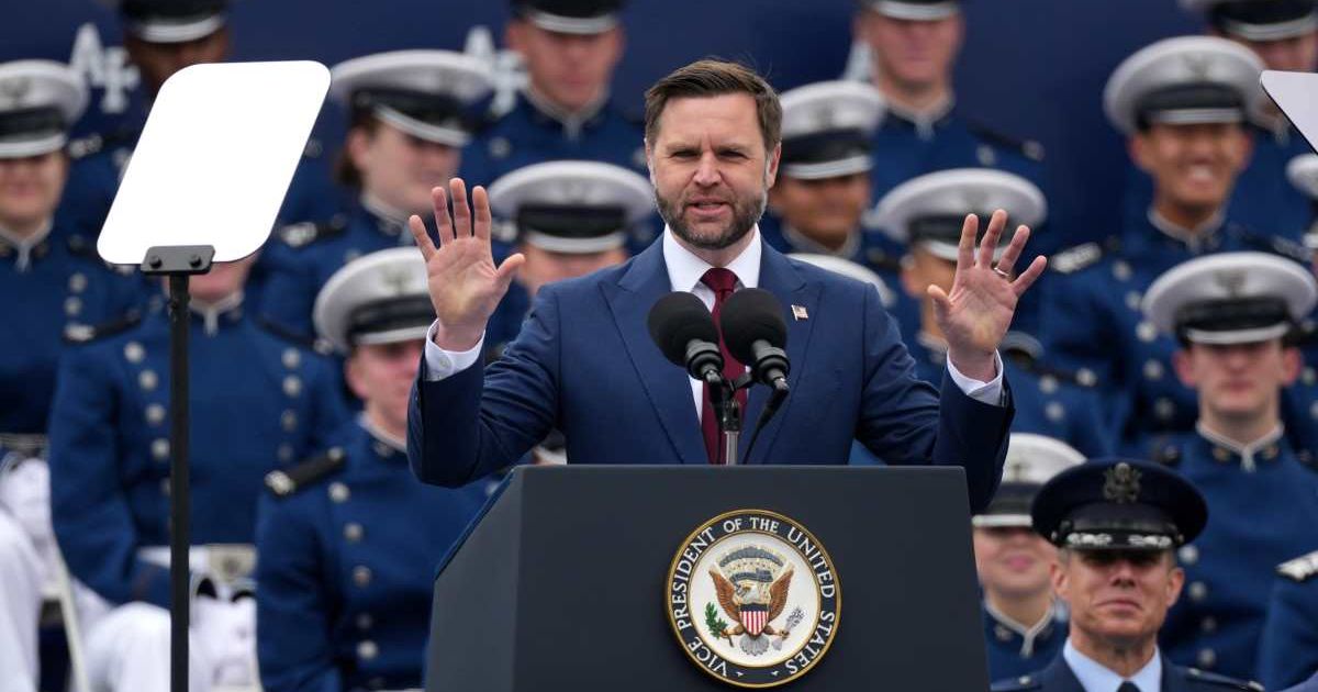 During his speech, JD Vance pointed out that several commencement speakers across the country had recently faced 'literal boos' from audiences after bringing up artificial intelligence (AP Photo/David Zalubowski)