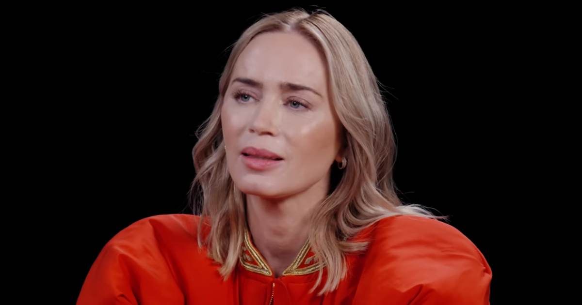 Emily Blunt  said the fear of AI influenced her decision to create unusual vocal effects during production of 'Disclosure Day' (Screengrab/First We Feast/YouTube)