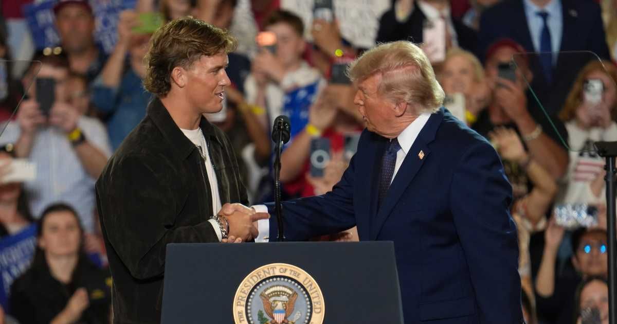 New York Giants quarterback Jaxson Dart introduces President Donald Trump during a Fighting For American Workers event on Friday, May 22, 2026, in Suffern, New York (AP Photo/Ryan Murphy)