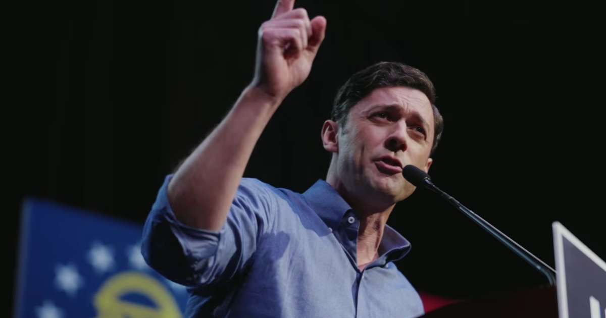 Democratic Sen Jon Ossoff called President Donald Trump a 'failed president' and mocked his White House Ballroom project at an Atlanta rally (Screengrab/Jon 