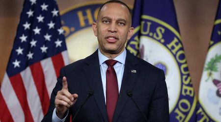 Jeffries won't commit to impeaching Trump as Democrats map out post-midterm plans