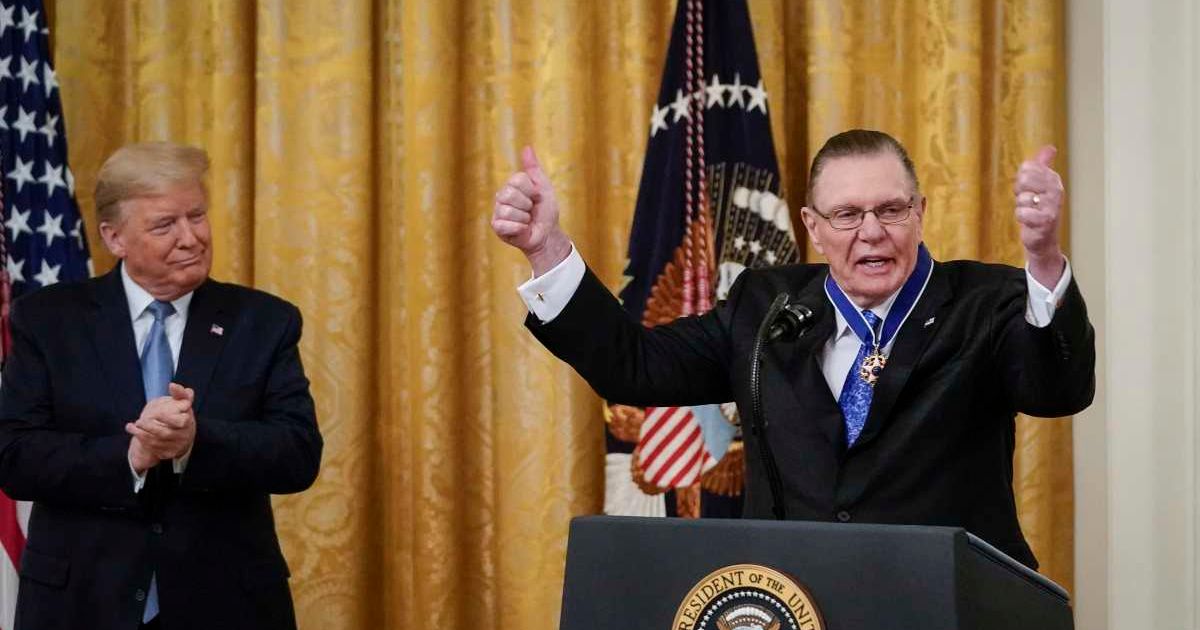 Jack Keane argued that Washington should not offer Tehran financial relief as part of ongoing negotiations, warning it would strengthen the regime (Photo by Drew Angerer/Getty Images)