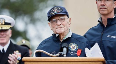 World War II hero, 107, relives D-Day as he reads letter written days before Normandy invasion