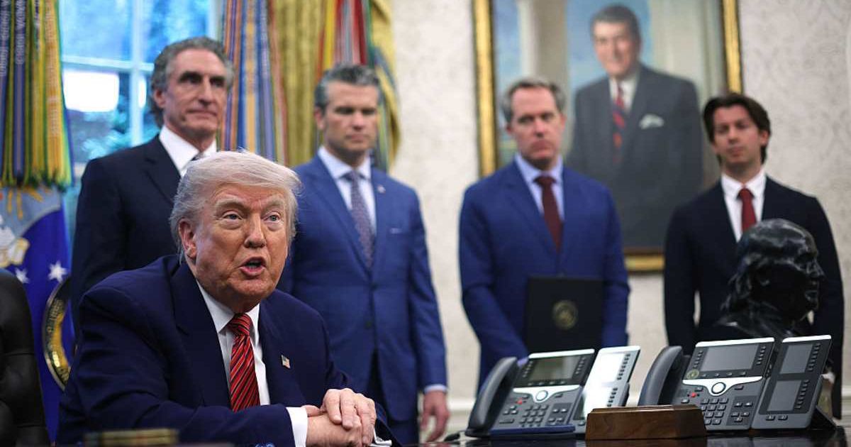 Trump pushes short-term FISA extension as scrutiny of DNI pick intensifies and surveillance deadline nears (Photo by Win McNamee/Getty Images)