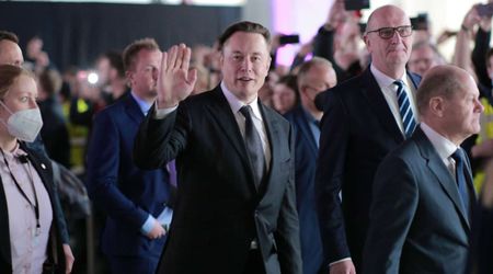 Fact Check: Did Elon Musk once tweet about working 16 hours a day and being called lucky?