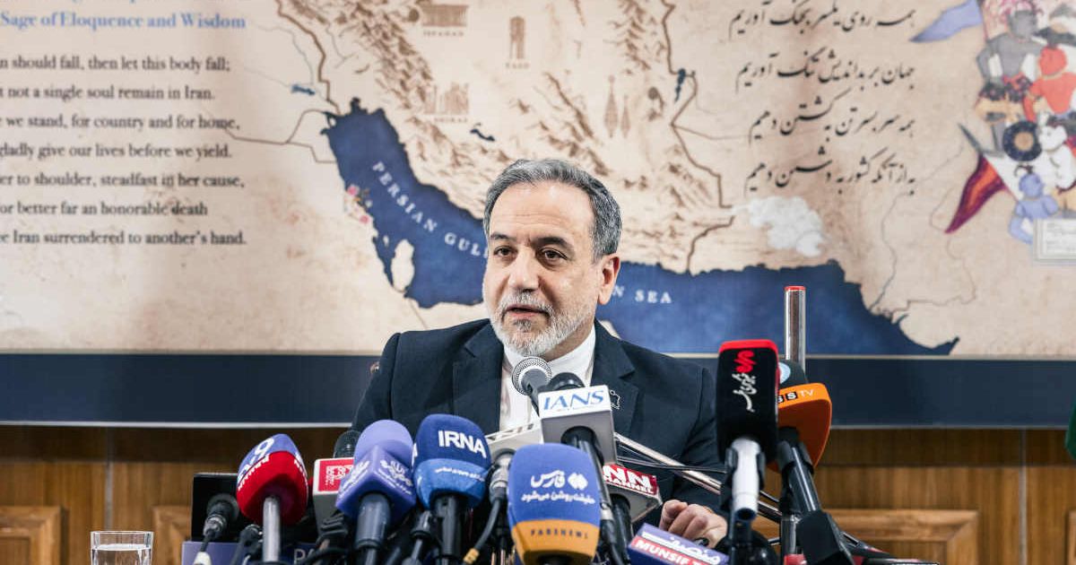 Momentum is building toward a potential diplomatic breakthrough, but decades of mistrust and geopolitical rivalry continue to complicate the negotiations (Photo by Elke Scholiers/Getty Images)