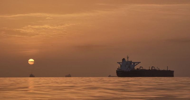 Iran re-closes Strait of Hormuz days after signing Trump-backed peace pact
