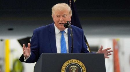 Trump woos the press he loves to bash, aboard the Qatar jet critics keep questioning