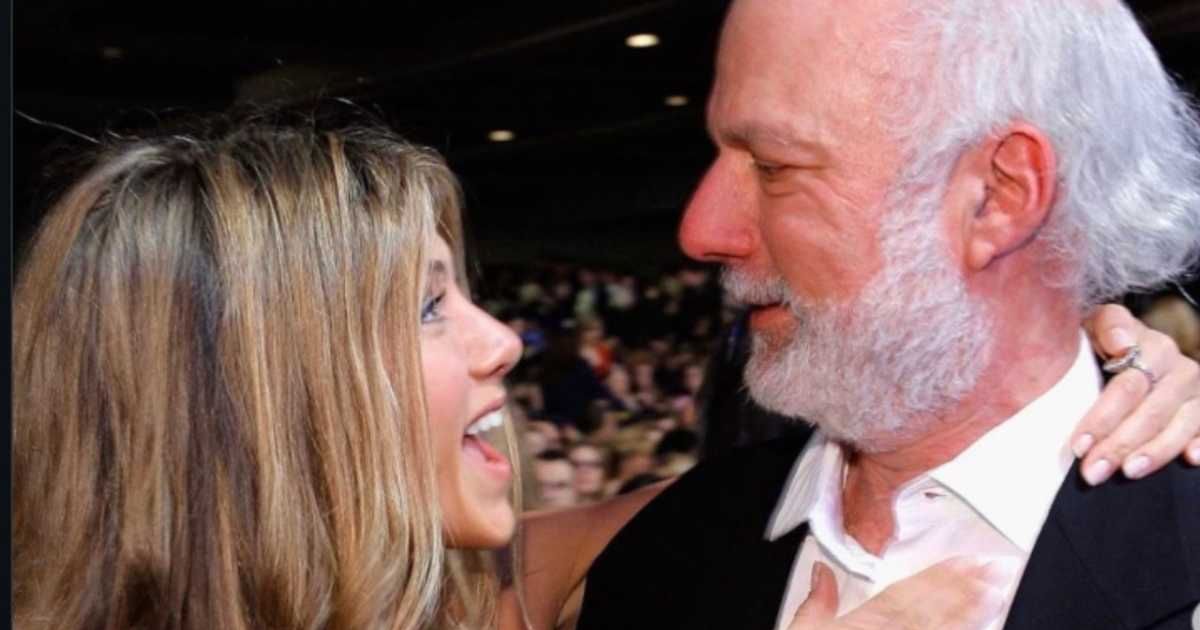 Jennifer Aniston remembered James Burrows as a father figure whose support and guidance shaped her life and career (@jenniferaniston/Instagram)
