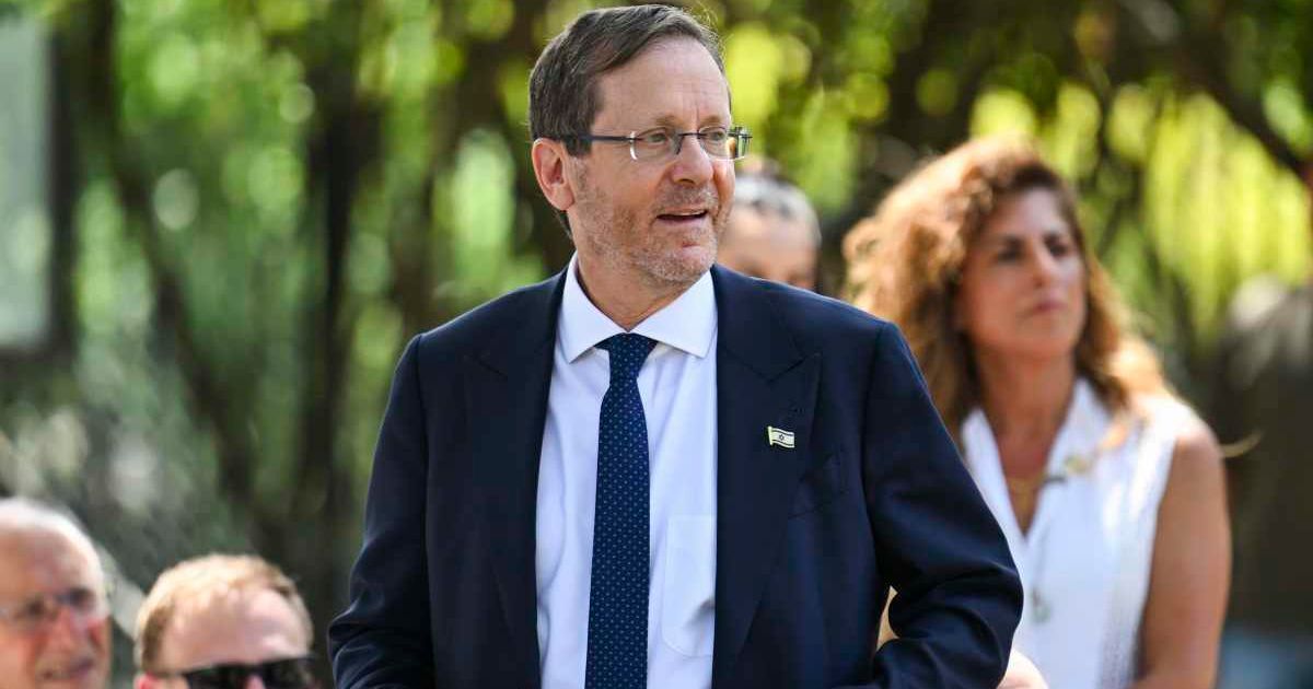 Herzog warns Iran-backed Hezbollah attacks risk derailing fragile US-Iran talks (Getty Images)