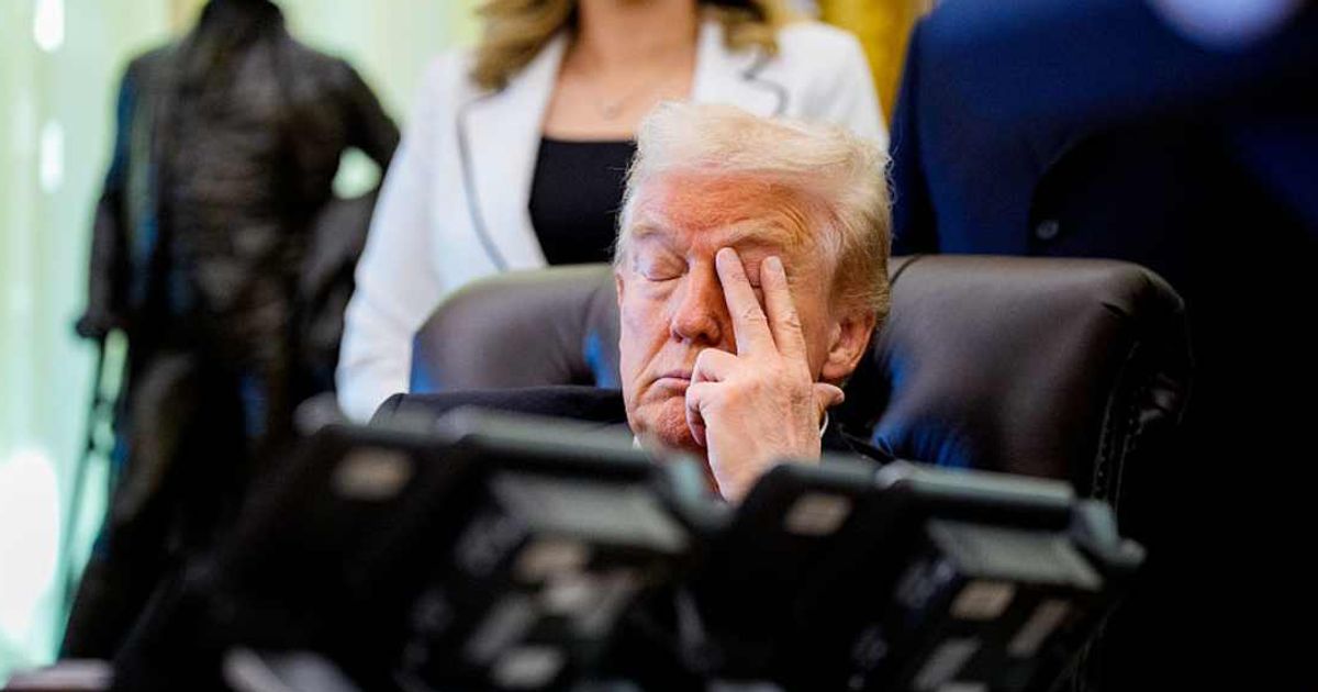 A new book offers a glimpse into Donald Trump's unconventional sleep habits during his second White House term (Getty Images)