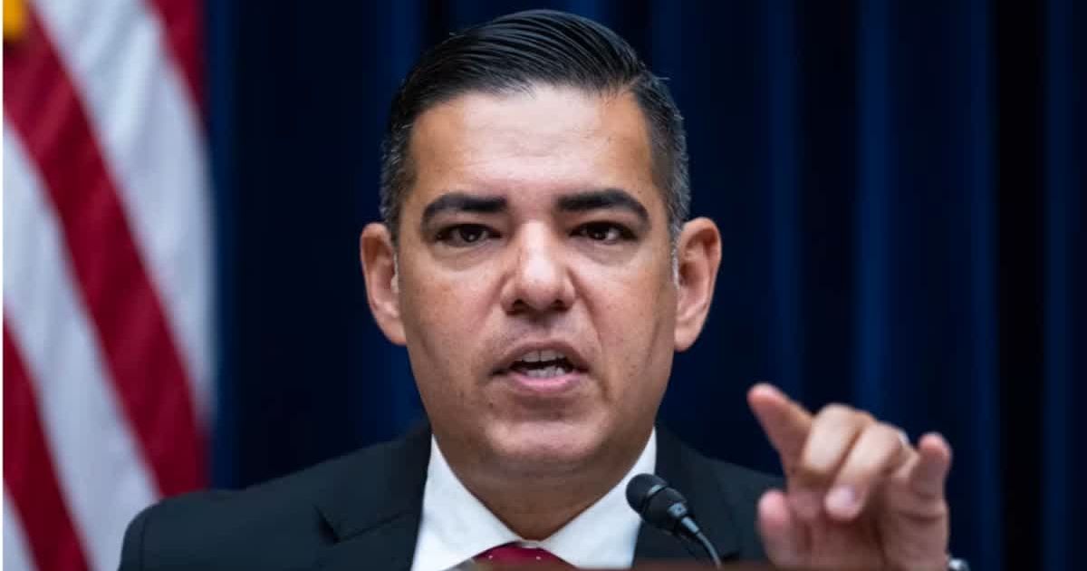 Rep Robert Garcia accused President Donald Trump of awarding no-bid contracts to loyalists tied to the failed Reflecting Pool renovation (Getty Images)
