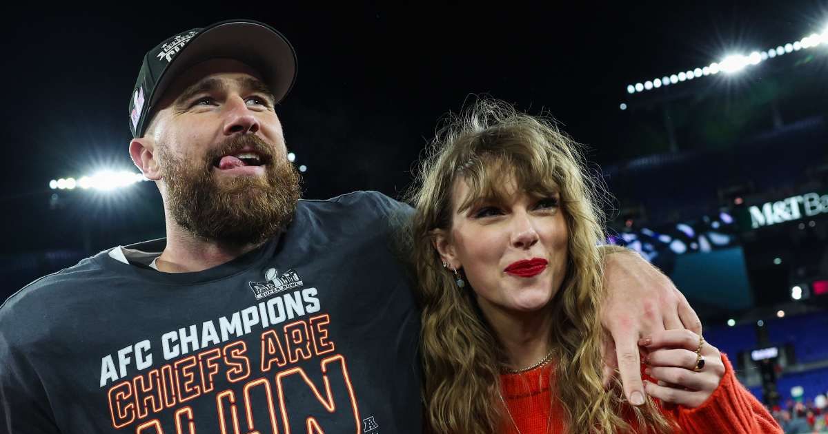 Taylor Swift and Travis Kelce’s highly publicized July 3 wedding has sparked a wave of online speculation, including a viral claim that the Kansas City Chiefs star changed his name to 'Travis Kelce Swift' after marrying the singer (Getty Images)