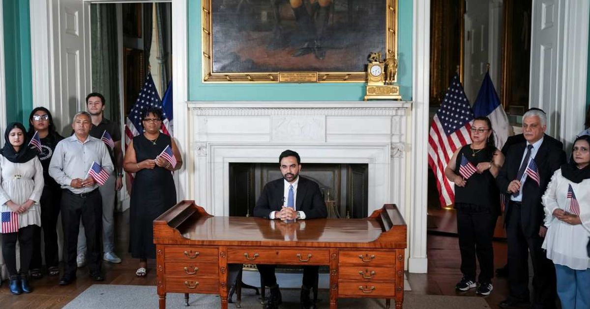 New York City Mayor Zohran Mamdani delivers his July 4 address from behind George Washington's desk inside City Hall (Anna Connors/The New York Times via AP, Pool)
