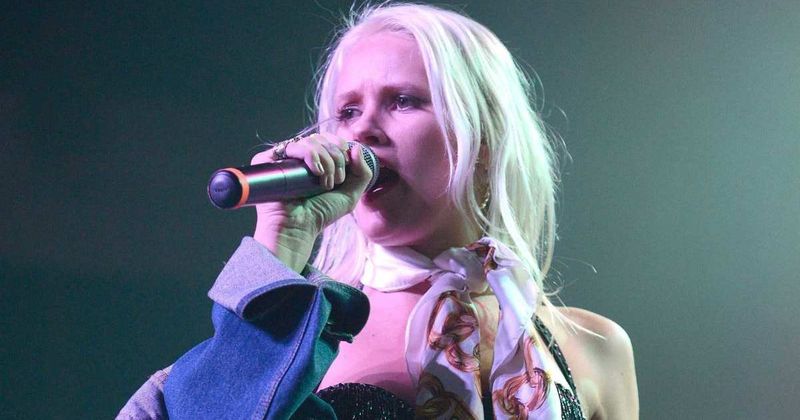 Lauren Bennett's father claims doctors 'failed' singer in emotional first statement after death