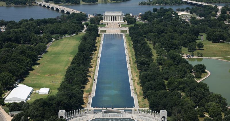 Fact Check: 16 viral Lincoln Memorial Reflecting Pool claims we investigated as water is drained again