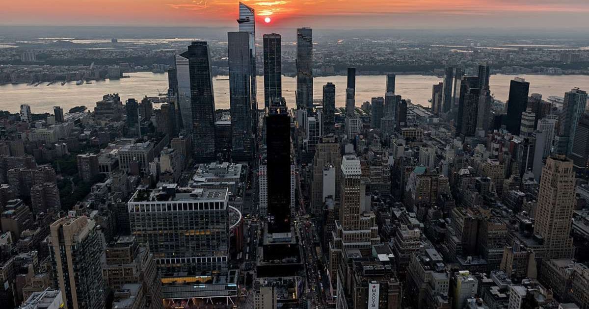New York City and the Northeast are under a statewide Air Quality Health Advisory as dense smoke from hundreds of active wildfires in Ontario, Canada, funnels directly into the region (Gary Hershorn/Getty Images)