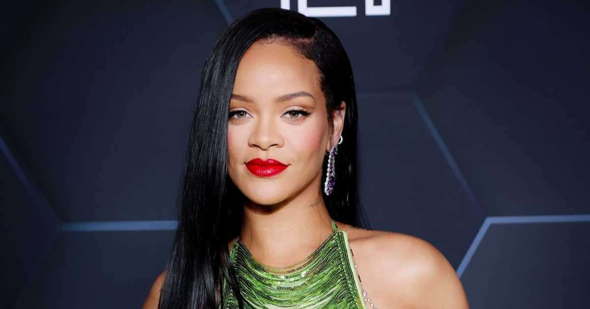 Viral video shows Rihanna breaking into Macarena dance during FIFA World Cup final