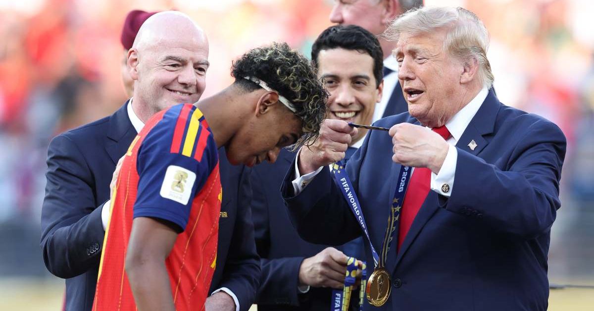 Lamine Yamal of Spain is greeted by Donald Trump, president of the United States of America, and Gianni Infantino, president of FIFA, after the FIFA World Cup 2026 final match between Spain and Argentina at New York New Jersey Stadium on July 19, 2026 (Ge