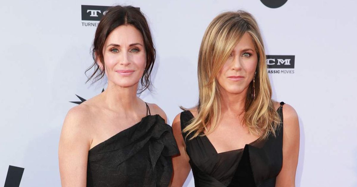 Courteney Cox received support from Jennifer Aniston as their decades-long friendship continued to draw attention (Getty Images)