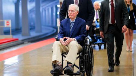 Mitch McConnell unseen for 40 days as aides dodge fresh questions about his health