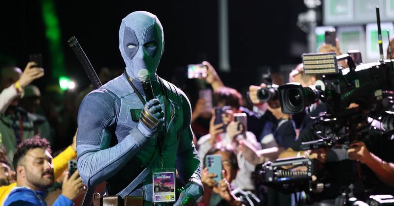 Ryan Reynolds marks 10 years of 'Deadpool' with heartfelt fan tribute after surprise SDCC appearance