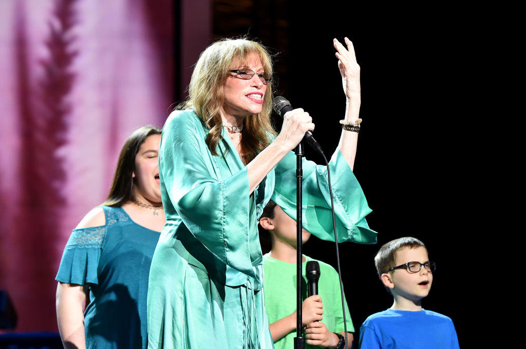 Carly Simon performs onstage during the