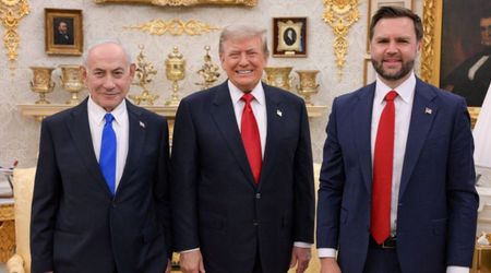 Body language expert decodes meaning behind Netanyahu, Trump and JD Vance's photo