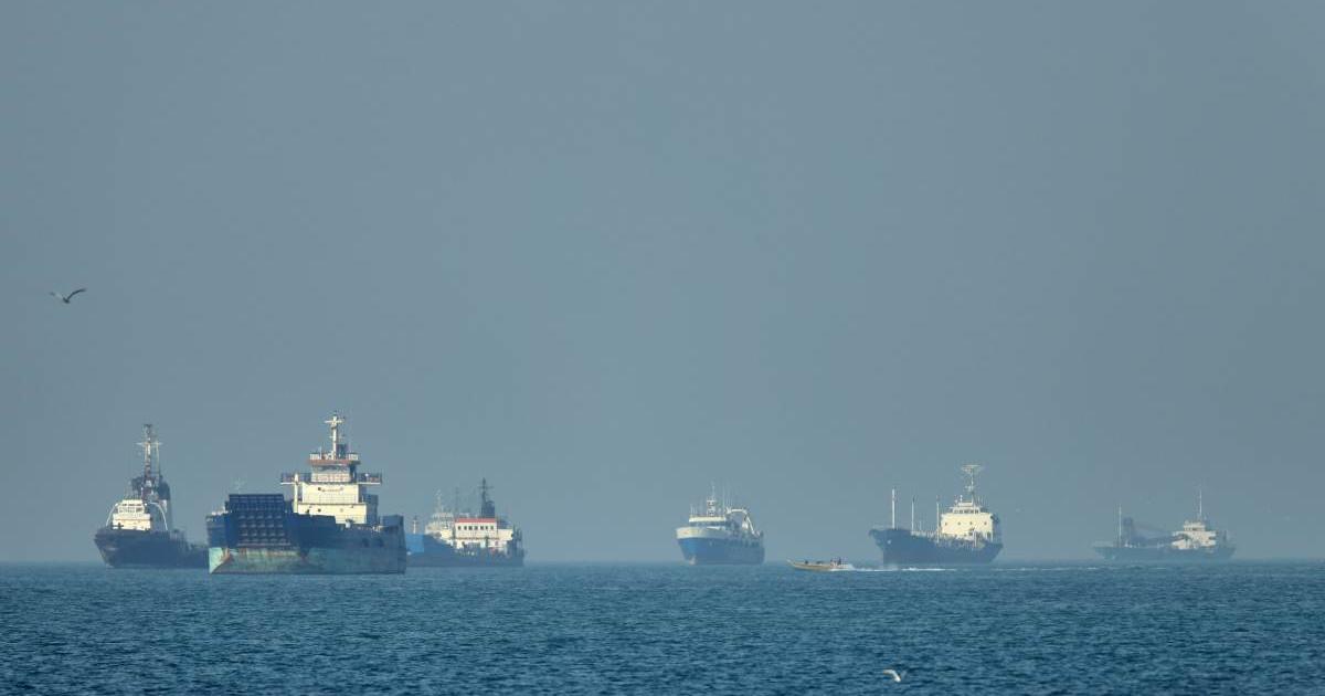 Washington sees an imminent diplomatic breakthrough, while Tehran publicly describes a very different negotiating process. (Amirhosein Khorgooi/ISNA via AP)