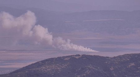 Fast-moving Dora Fire burns 850 acres in Los Angeles County, sparks evacuation warning