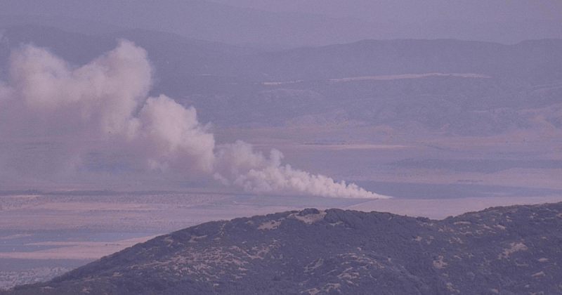 Fast-moving Dora Fire burns 850 acres in Los Angeles County, sparks evacuation warning