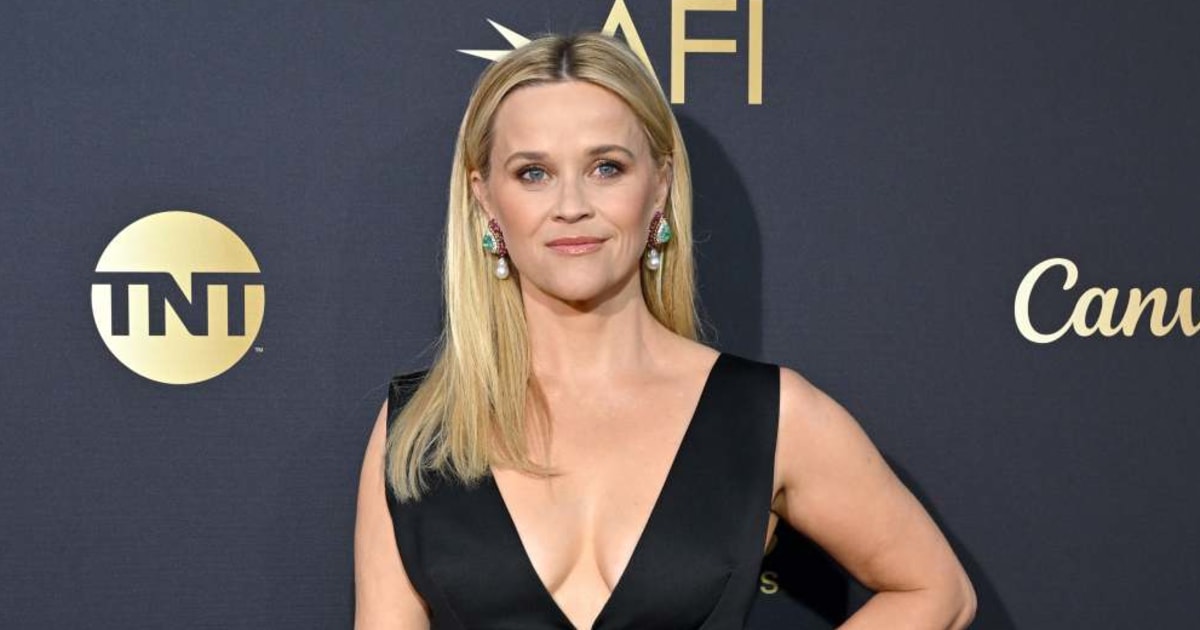 Reese Witherspoon shares update on father's health after his sudden hospitalization (Photo by John Nacion/Getty Images for iMentor)