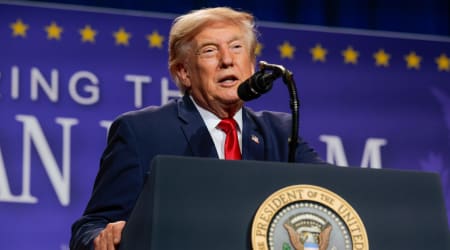 Trump’s unusually full hair in Vegas steal spotlight, spark wig buzz online