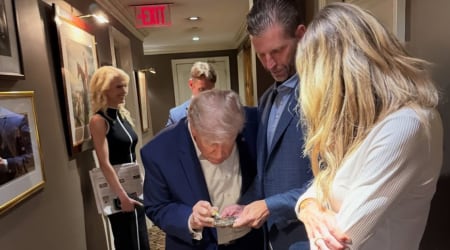 Fact Check: Does Lara Trump's post show Trump gluing gold decorations himself?