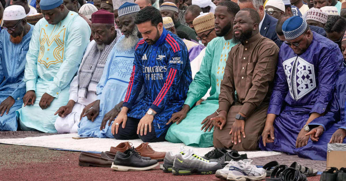 A social media rumor claims New York Mayor Zohran Mamdani told New Yorkers to accept Sharia law, leading to a drop in approval rating (AP Photo/Richard Drew)