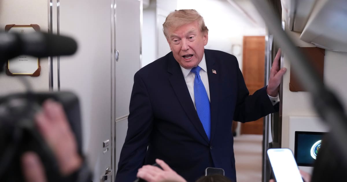 Donald Trump was secretly moved to another plane over an Iranian threat, while White House reporters unknowingly remained on the original aircraft (AP Photo/Jacquelyn Martin)