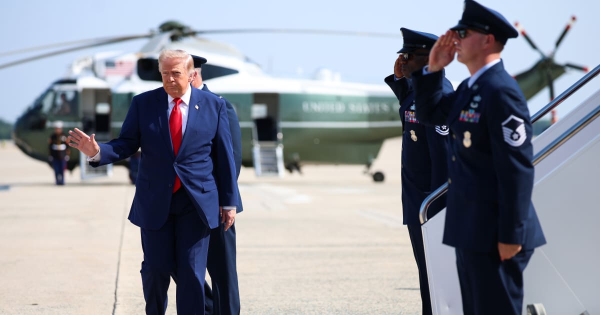 Retired Air Force officer Robert Patterson discussed the security concerns surrounding Trump’s secret aircraft swap (Kevin Dietsch/Getty Images)