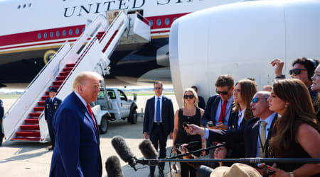 ‘We didn’t sign up for this’: Reporters challenge Trump White House over flight secrecy