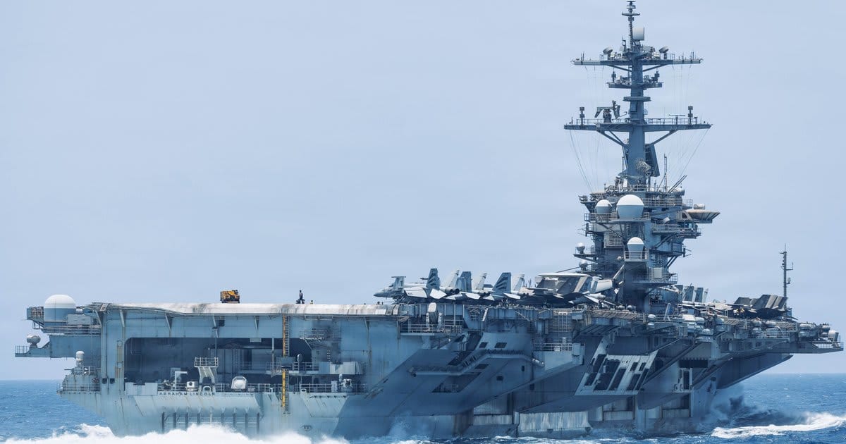 US official pushes back on USS Lincoln reports, says sailors have healthy meals and round-the-clock support.(CENTCOM/X)