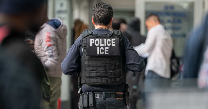DNC votes to back eliminating ICE in sharp rebuke of Trump’s immigration crackdown