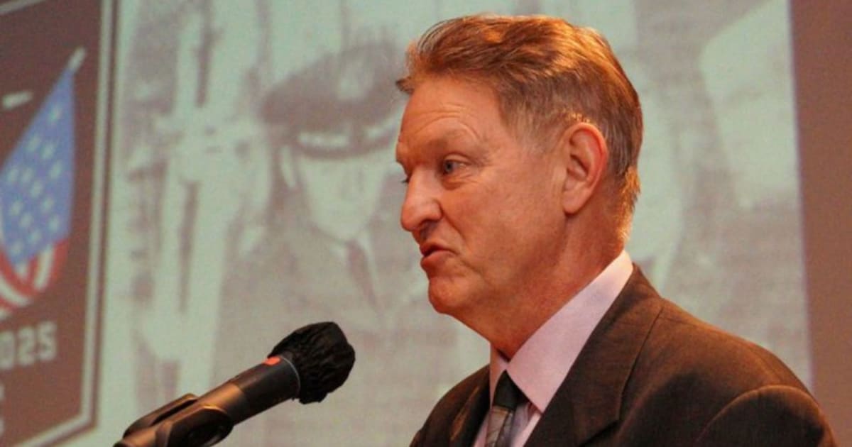 Max D Lederer Jr, the longtime publisher of Stars and Stripes, resigned after citing fundamental disagreements with Defense Department leadership over the newspaper’s mission and direction (stripes.com)
