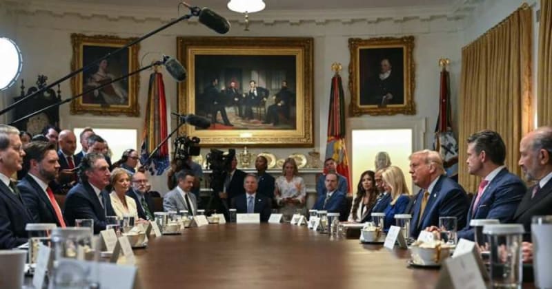 Trump loses top Congress aide who helped navigate his tight House majority