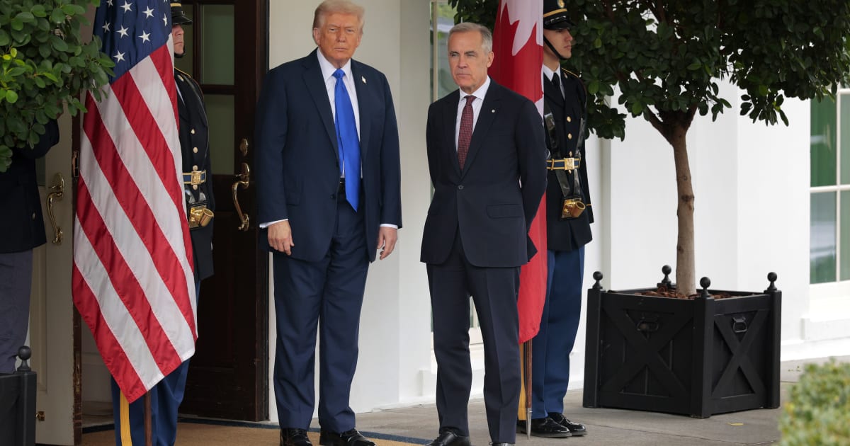 President Donald Trump said Canada had to end high tariffs on US goods or face higher duties on vehicles, parts, and steel from January 2027 (Chip Somodevilla/Getty Images)