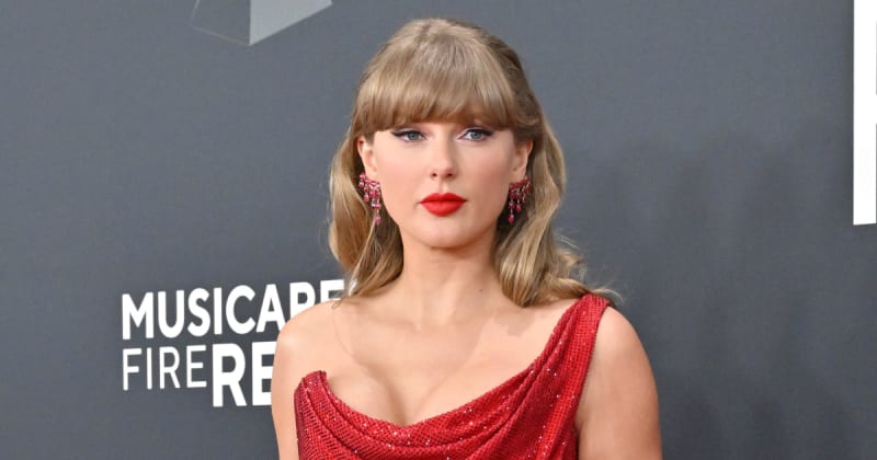 Taylor Swift shares rare insight into her coping mechanism when life feels ‘unmanageably big’