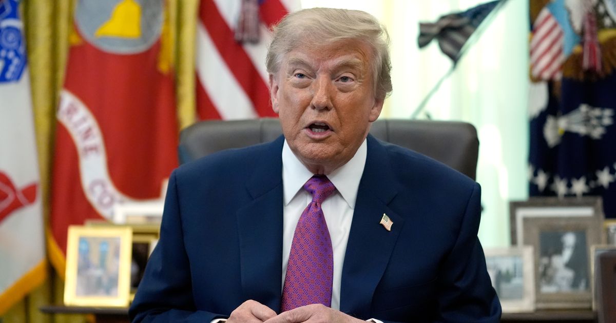 President Donald Trump hinted at possible sanctions on Chinese banks over their ties to Iran on Aug. 27, 2026 (AP Photo/Manuel Balce Ceneta)