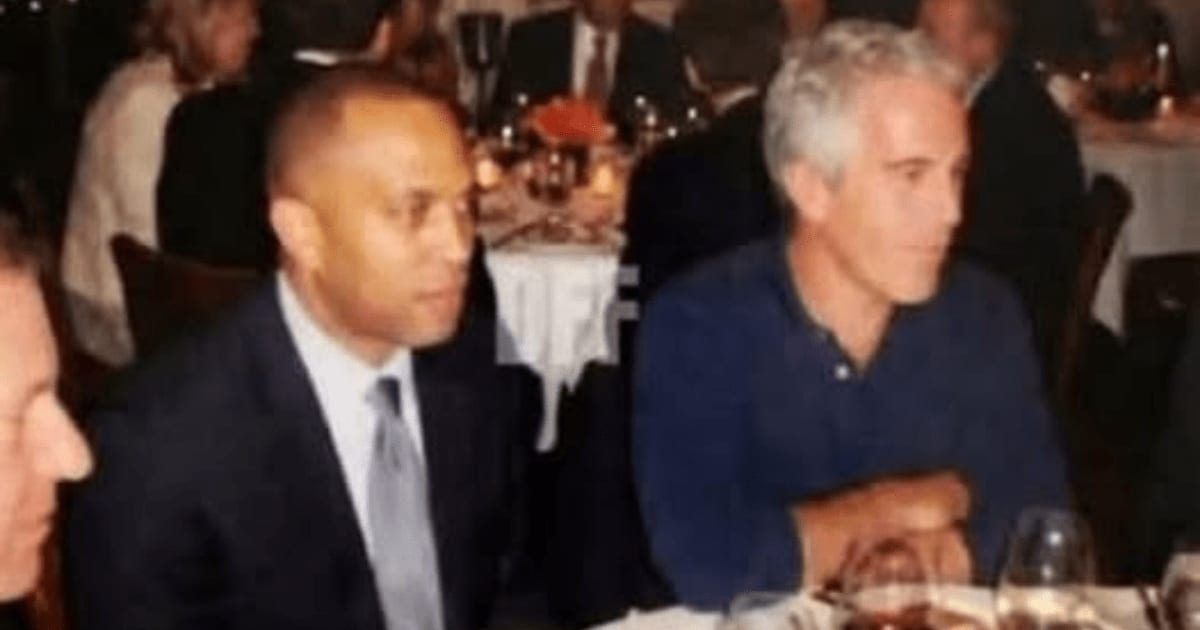 An image showed Hakeem Jeffries sitting with Jeffrey Epstein (@davidharrisjr/Facebook)