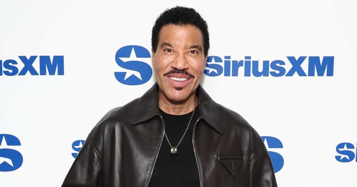 Lionel Richie checked into an ICU after performing at The Muny in St. Louis on August 29 (Getty Images)